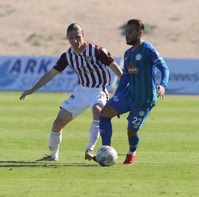 Çaykur Rizespor, ilk yarının uzatma dakikalarında 1-0 öne geçtiği karşılaşmada Beyçimento Bandırmaspor ile deplasmanda 1-1 berabere kaldı.