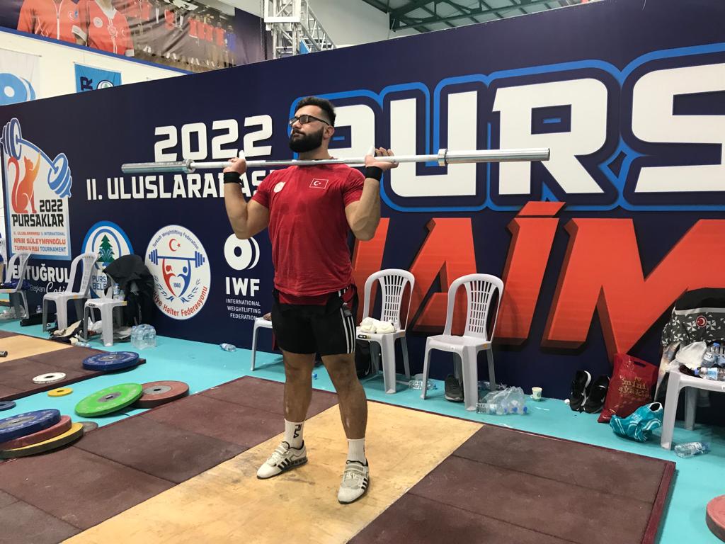 Çaykur Rizespor Halter Takımı Sporcusu Onur Demirci Şampiyon Oldu 