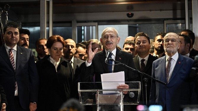 Kemal Kılıçdaroğlu'nun Millet İttifakı'nın Cumhurbaşkanı adayı olduğu açıklandı
