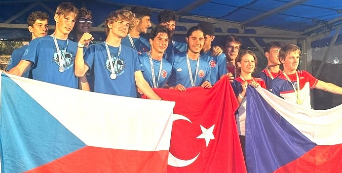 Çaykurspor’ dan Oluşan U19 Rafting Milli Takımı Avrupa Şampiyonu Oldu