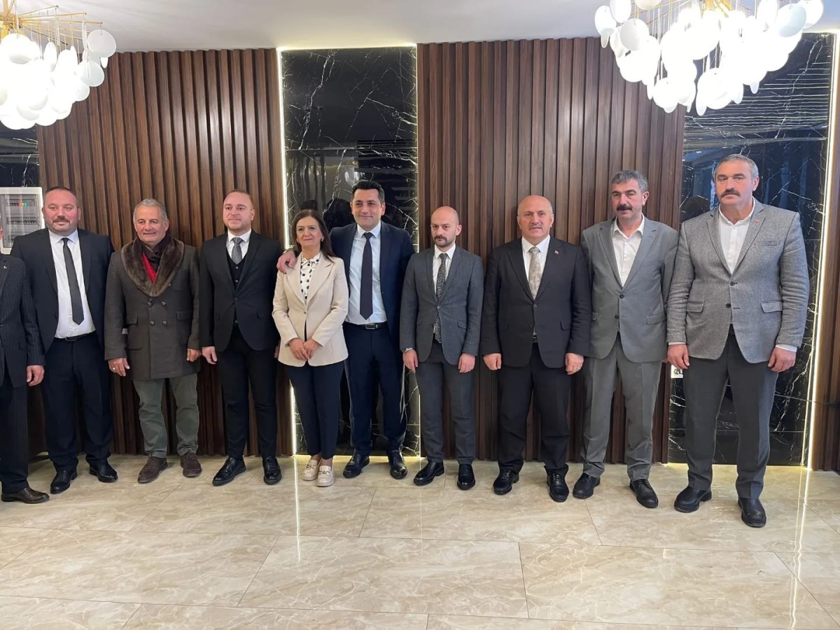 MHP Rize İl Başkanı İhsan Alkan ve 3 Belediye başkanı basınla buluştu