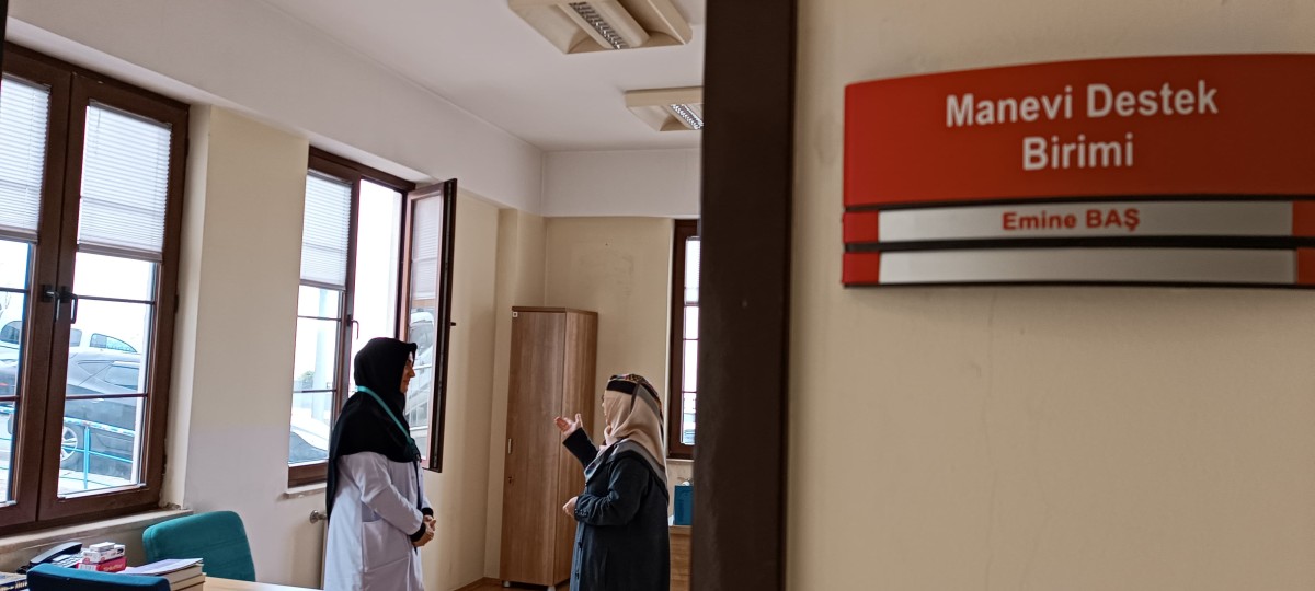 RTEÜ Eğitim ve Araştırma Hastanesi'nde Manevi Destek Görevlisi Hizmet Vermeye Başladı 