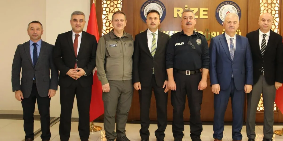 Rize’de Kurum Müdürleri İstişare İçin Bir Araya Geldi