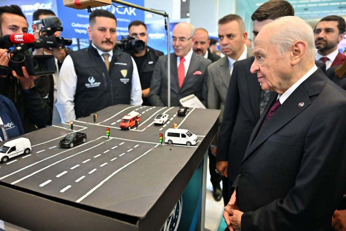 Rize Ülkü Ocakları’nın “Akıllı Işık Sistemi” Projesi TEKNOCAK’ta Dikkat Çekti