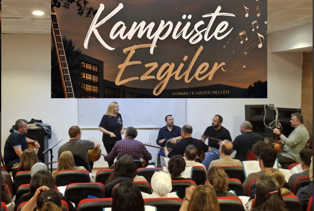 Kampüste Türkü Rüzgarı: